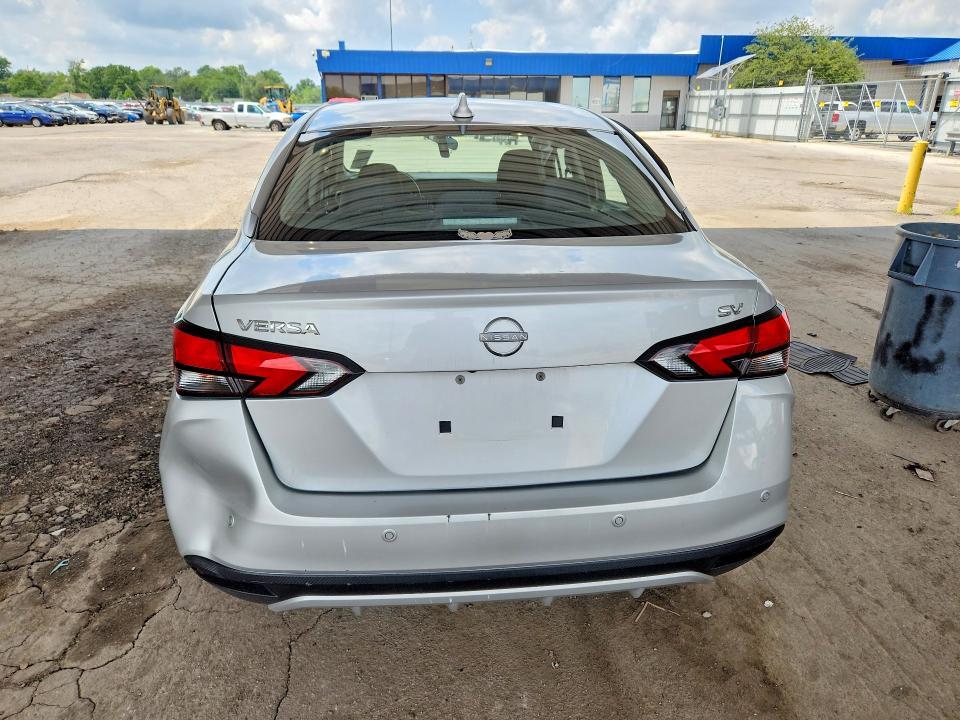 2023 NISSAN VERSA SV — Фото 6 из 12