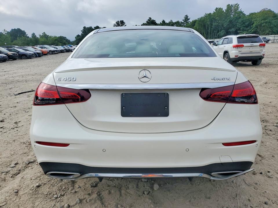 2022 MERCEDES-BENZ E 450 4MATIC — Фото 6 из 13