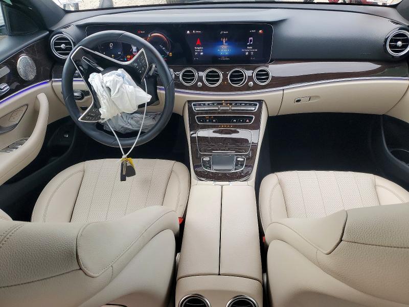 2022 MERCEDES-BENZ E 450 4MATIC — Фото 8 из 13