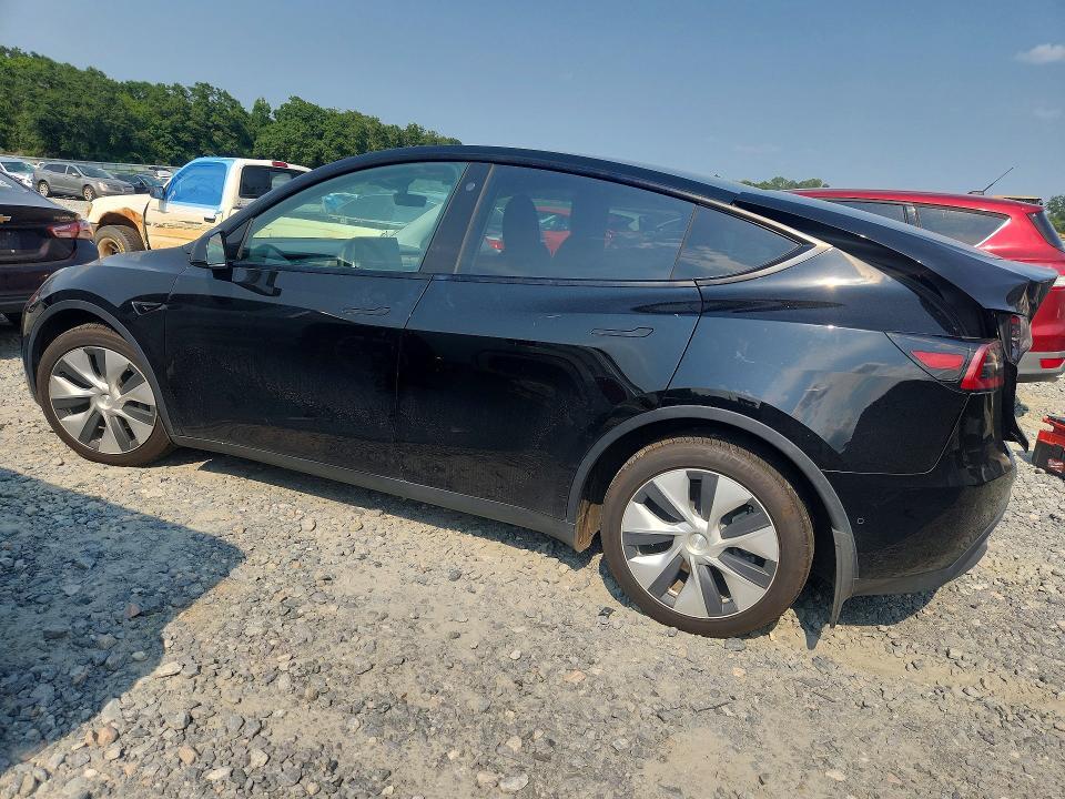 7SAYGAEE7NF313390 2022 TESLA MODEL Y photo no. 2
