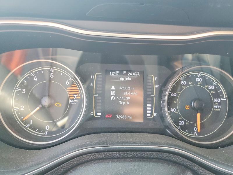2019 JEEP CHEROKEE LATITUDE — Фото 9 из 13