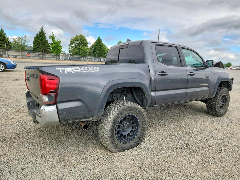 2019 TOYOTA TACOMA TRD OFF-ROAD — Фото 3 из 12