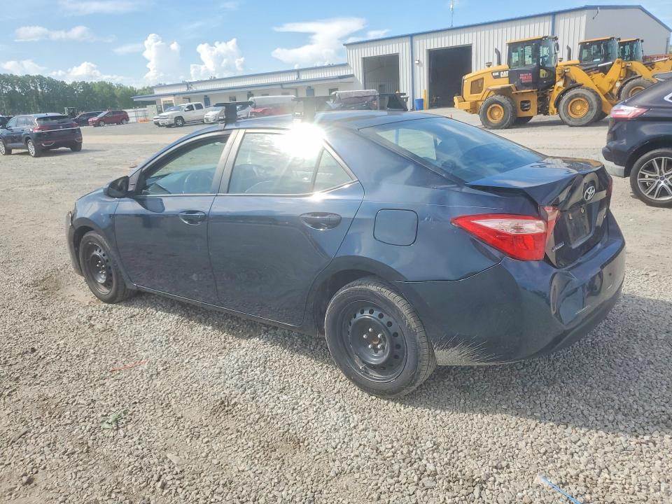 2018 TOYOTA COROLLA LE — Фото 2 из 12