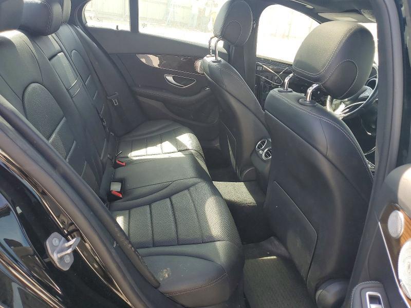 2018 MERCEDES-BENZ C 300 — Фото 10 из 12