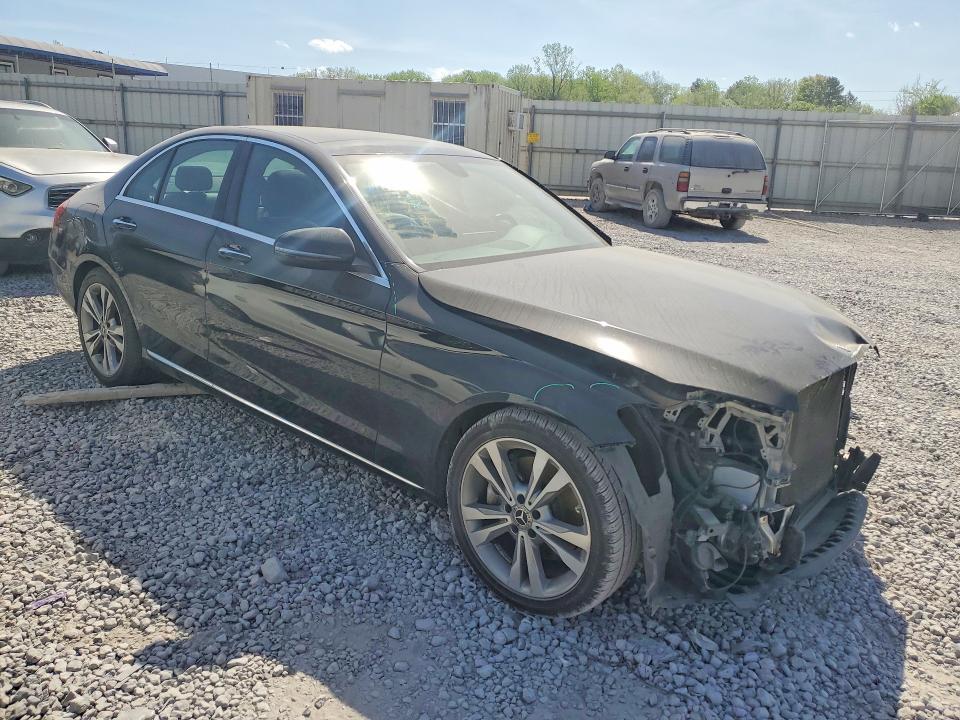 2018 MERCEDES-BENZ C 300 — Фото 4 из 12