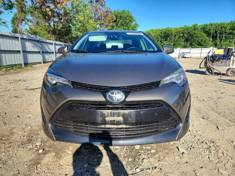 2017 TOYOTA COROLLA LE — Фото 5 из 12