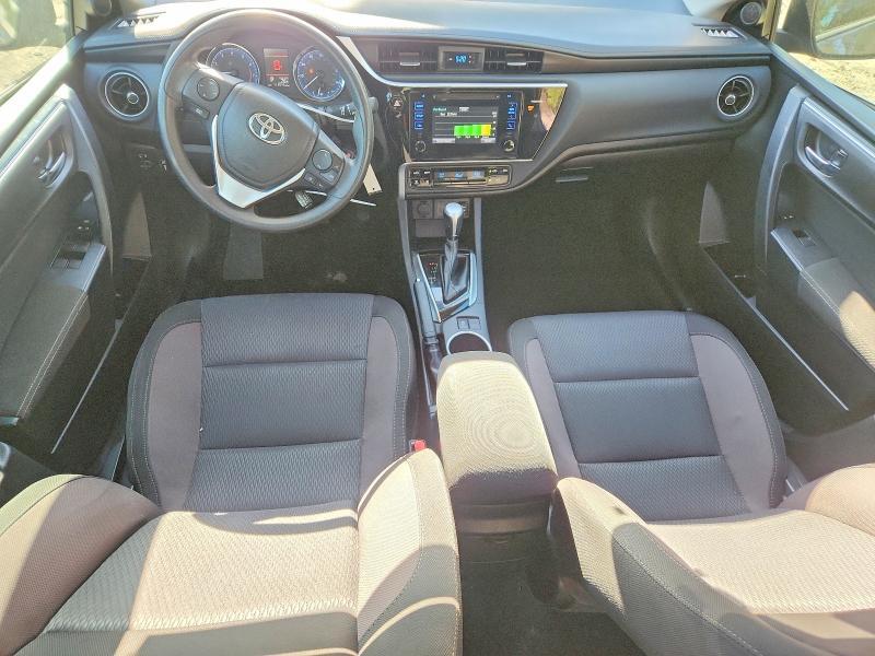 2017 TOYOTA COROLLA LE — Фото 8 из 12