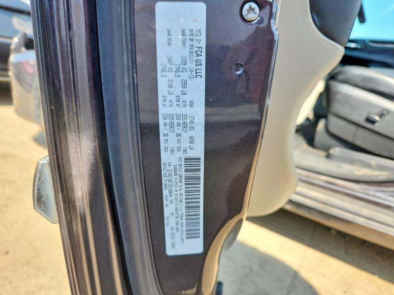 2016 CHRYSLER TOWN & COUNTRY TOURING — Фото 13 из 13