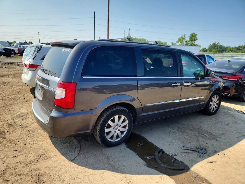 2016 CHRYSLER TOWN & COUNTRY TOURING — Фото 3 из 13
