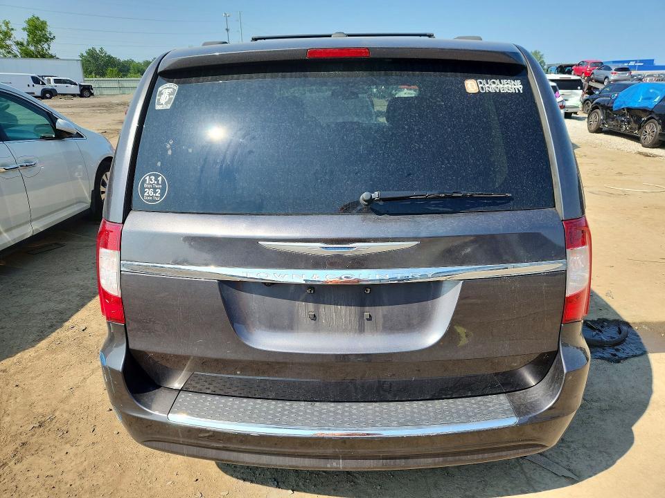 2016 CHRYSLER TOWN & COUNTRY TOURING — Фото 6 из 13