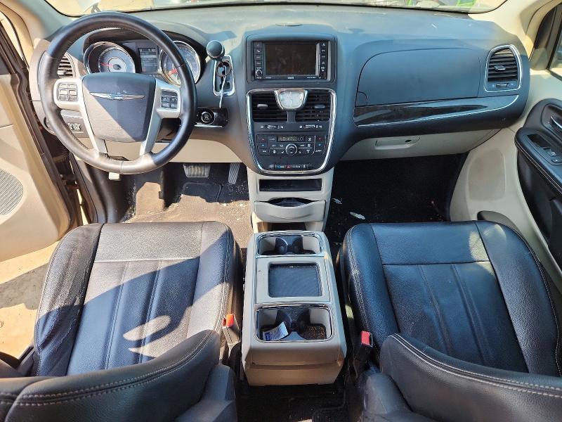 2016 CHRYSLER TOWN & COUNTRY TOURING — Фото 8 из 13