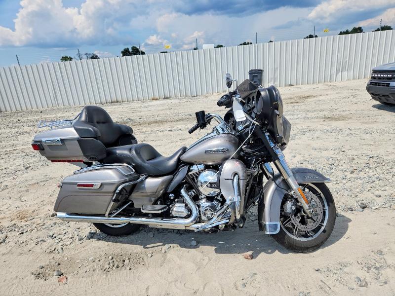 2016 HARLEY-DAVIDSON FLHTCU 1HD1FCM12GB652607