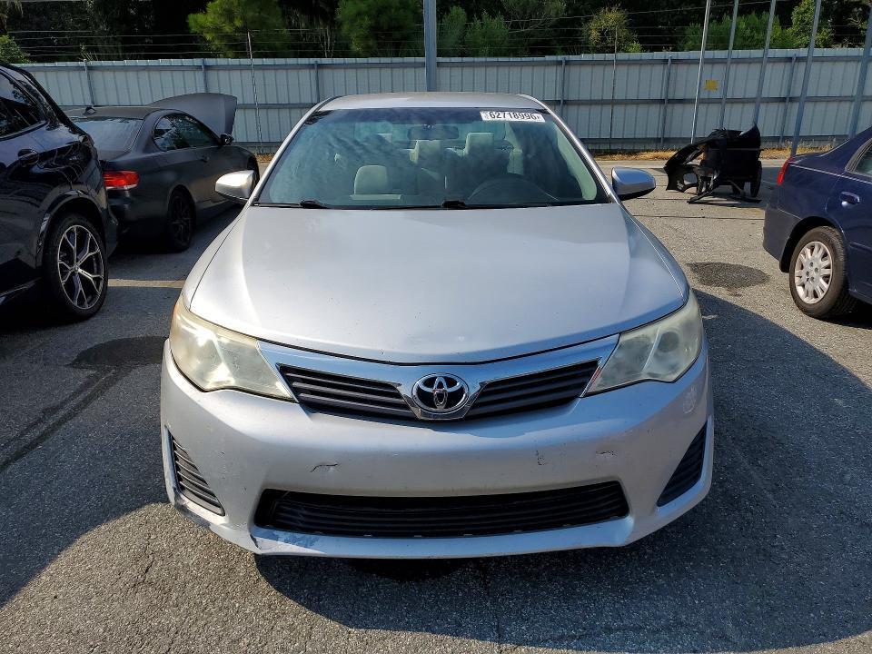 2014 TOYOTA CAMRY L — Фото 5 из 12