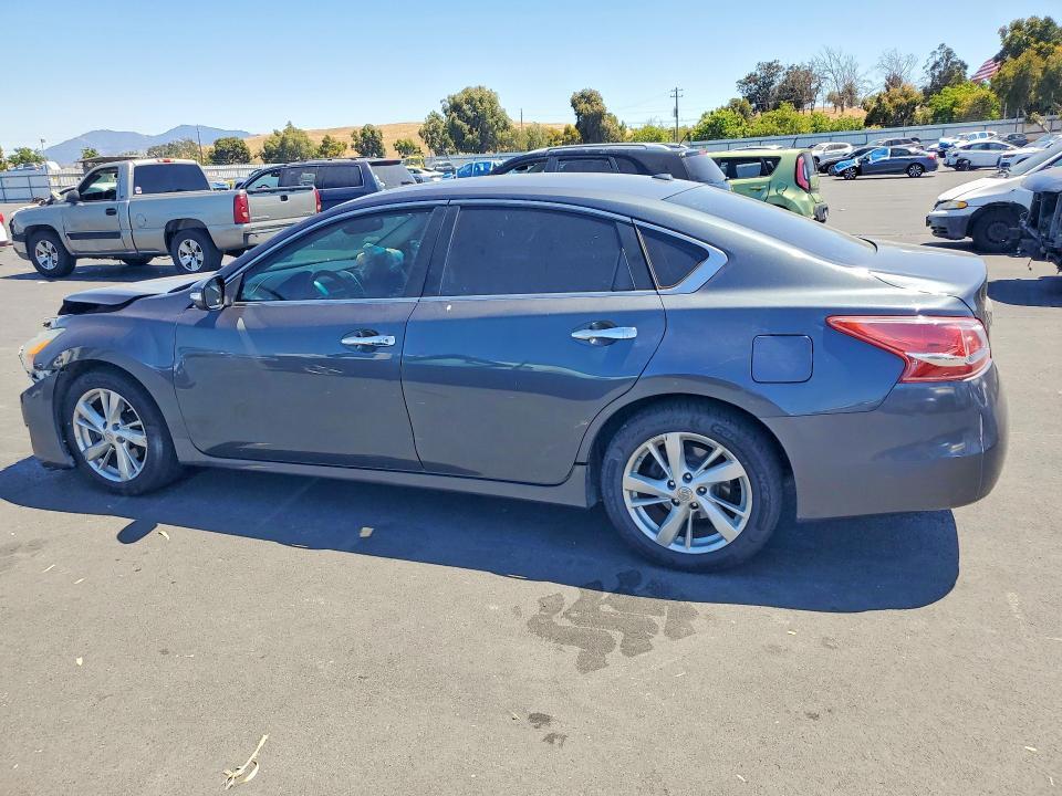 1N4AL3AP2DN529733 2013 NISSAN ALTIMA photo no. 2