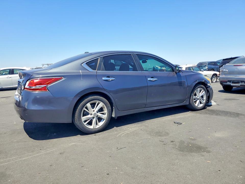 1N4AL3AP2DN529733 2013 NISSAN ALTIMA photo no. 3