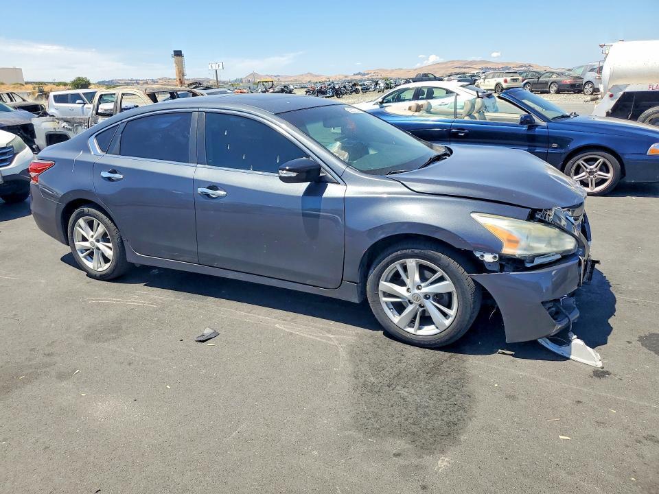 1N4AL3AP2DN529733 2013 NISSAN ALTIMA photo no. 4