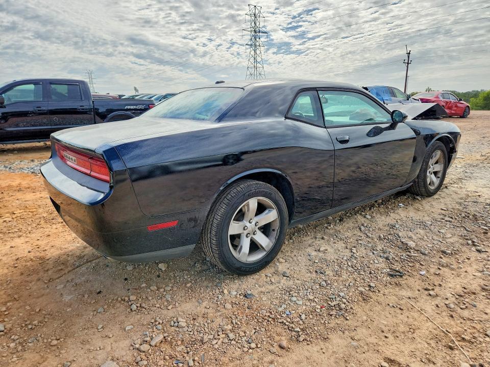 2012 DODGE CHALLENGER SXT — Фото 3 из 12