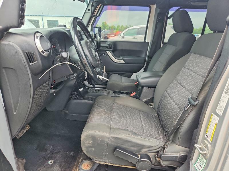 2011 JEEP WRANGLER UNLIMITED SAHARA — Фото 7 из 13