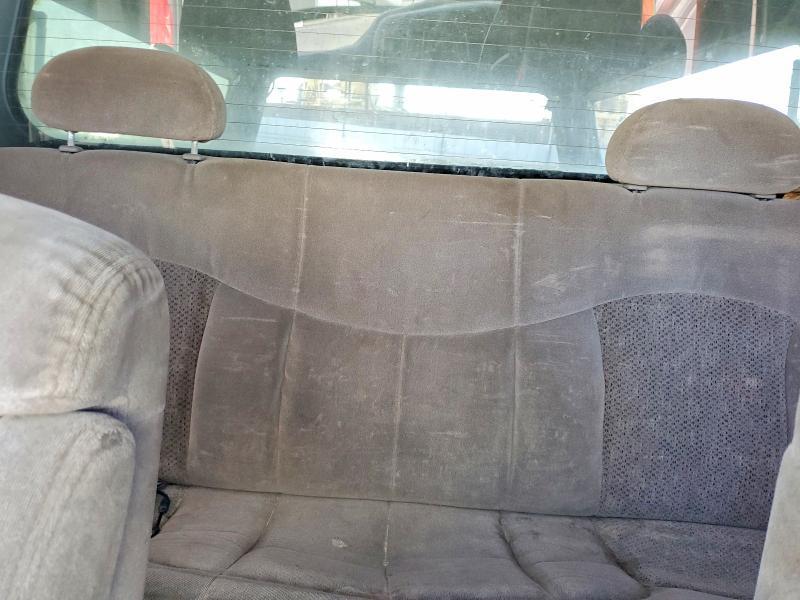 2000 CHEVROLET SILVERADO C1500 — Фото 10 из 12