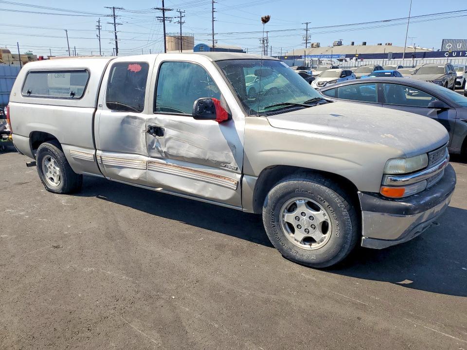 2000 CHEVROLET SILVERADO C1500 — Фото 4 из 12
