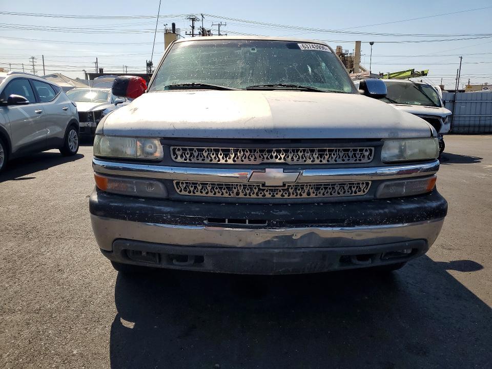 2000 CHEVROLET SILVERADO C1500 — Фото 5 из 12