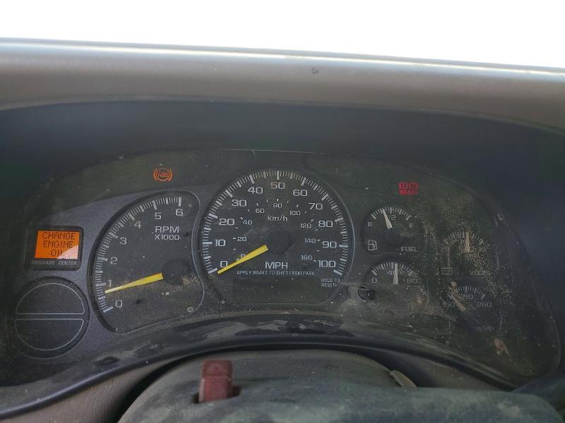 2000 CHEVROLET SILVERADO C1500 — Фото 9 из 12