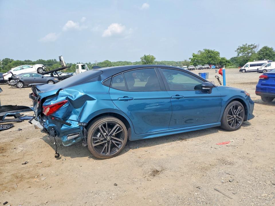2026 TOYOTA CAMRY XSE — Фото 3 из 12