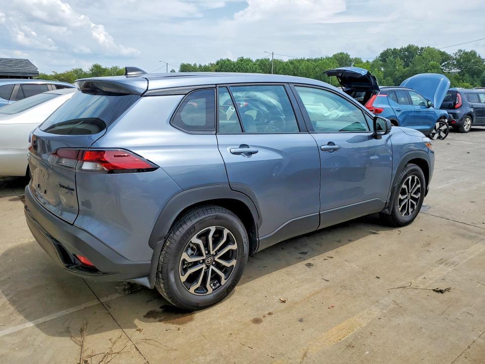 2026 TOYOTA COROLLA CROSS HYBRID S — Фото 3 из 14