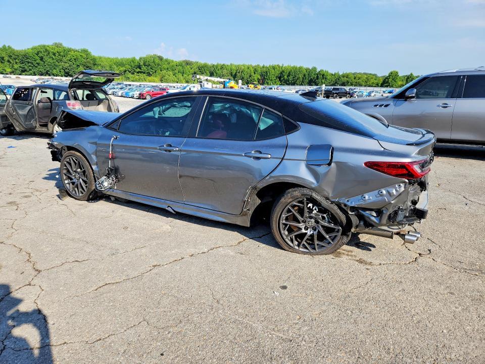2026 TOYOTA CAMRY XSE — Фото 2 из 12