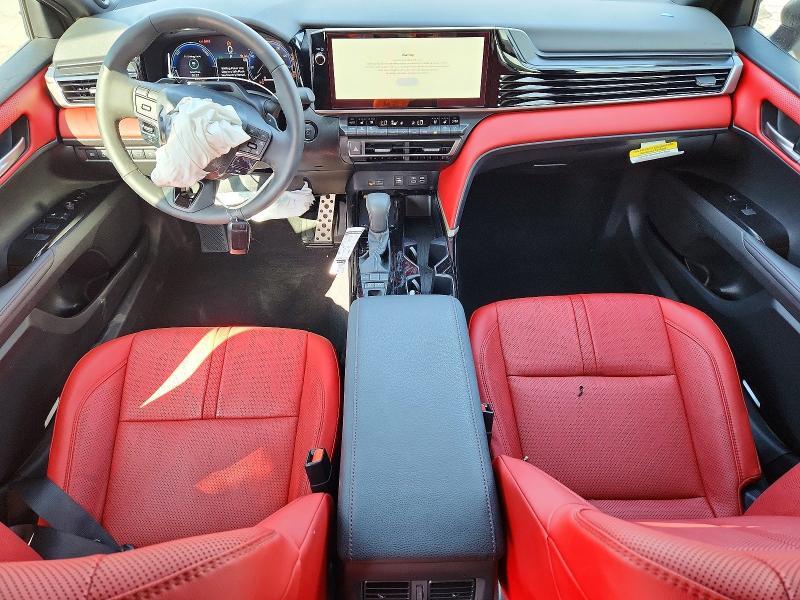 2026 TOYOTA CAMRY XSE — Фото 8 из 12