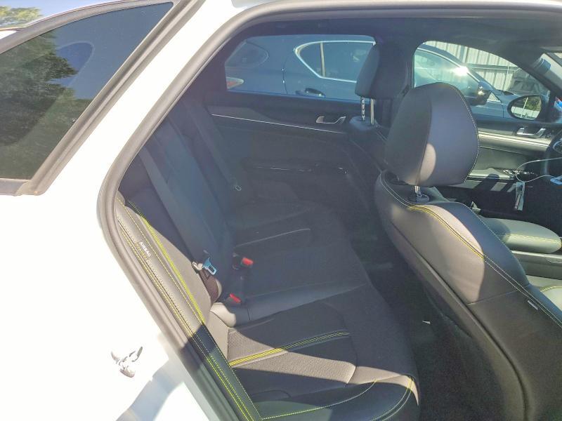 2025 KIA K5 GT — Фото 10 из 12