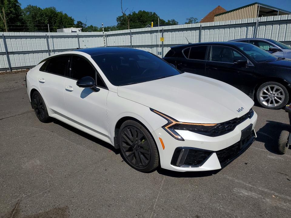 2025 KIA K5 GT — Фото 4 из 12