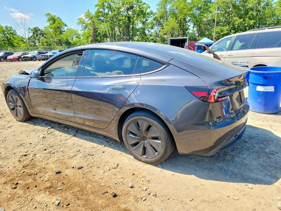 2025 TESLA MODEL 3 — Фото 2 из 12