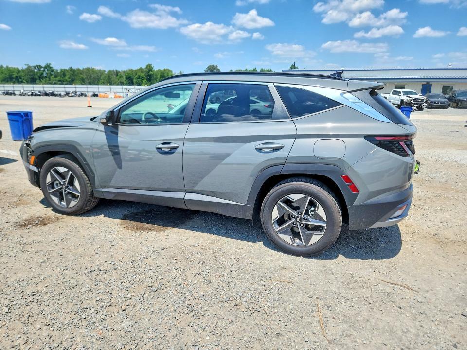 2025 HYUNDAI TUCSON SEL — Фото 2 из 13