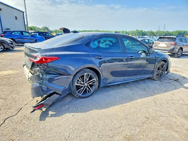 2025 TOYOTA CAMRY XSE — Фото 3 из 12
