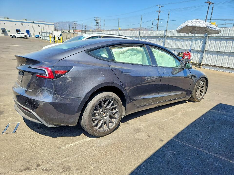 5YJ3E1EA9SF013761 2025 TESLA MODEL 3 photo no. 3