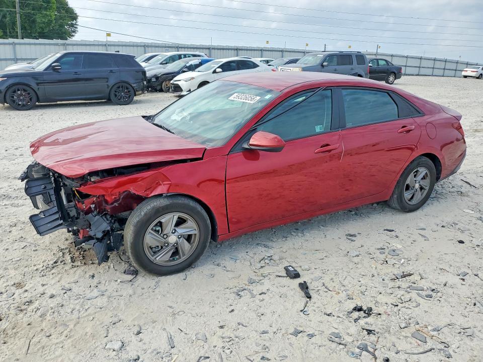 2024 HYUNDAI ELANTRA SE