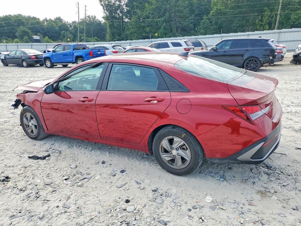 2024 HYUNDAI ELANTRA SE — Фото 2 из 12