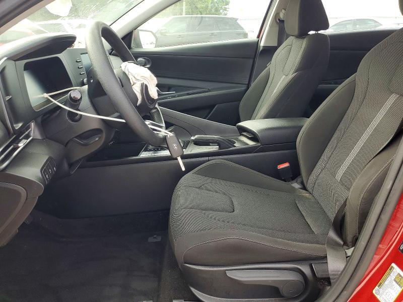 2024 HYUNDAI ELANTRA SE — Фото 7 из 12