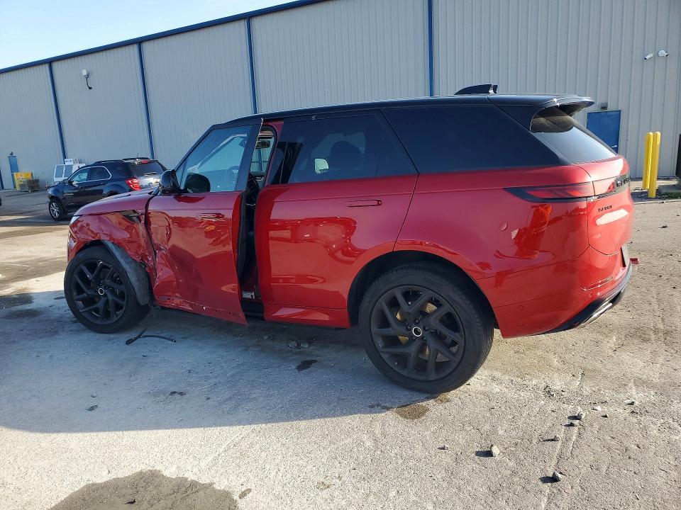 2024 LAND ROVER RANGE ROVER SPORT DYNAMIC SE — Фото 2 из 13