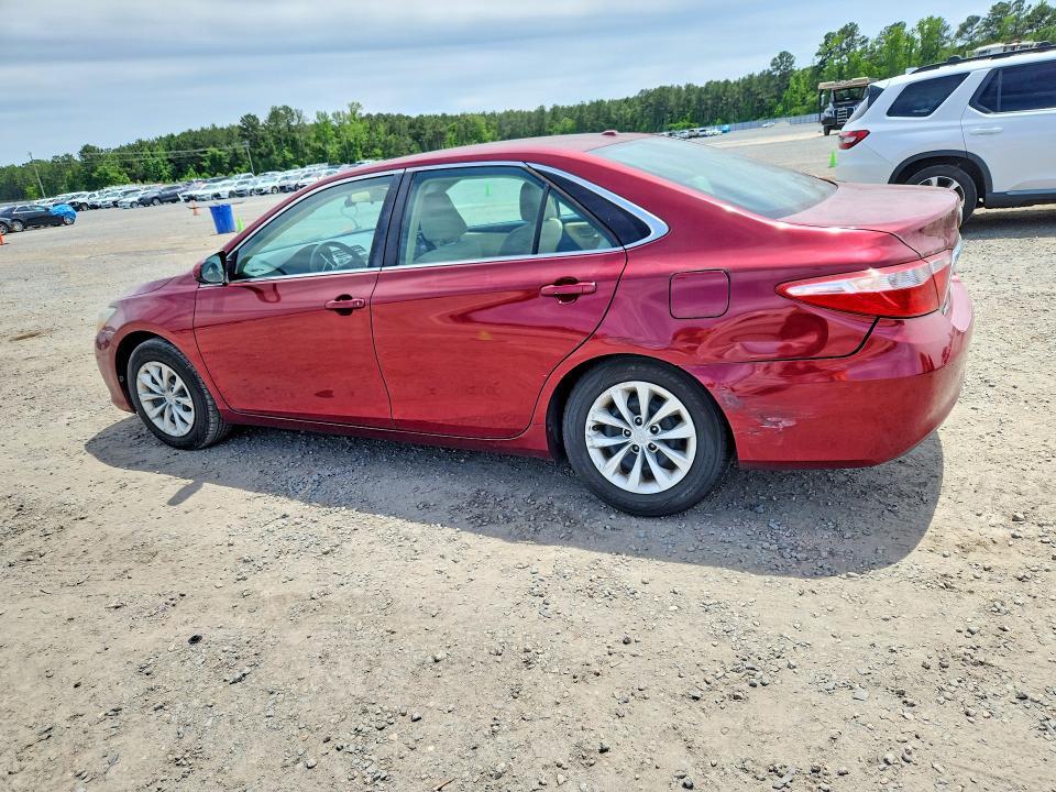 2016 TOYOTA CAMRY LE — Фото 2 из 12