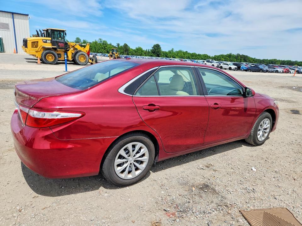 2016 TOYOTA CAMRY LE — Фото 3 из 12