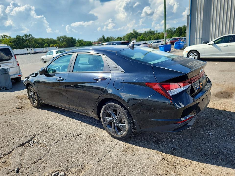 2023 HYUNDAI ELANTRA SEL — Фото 2 из 13