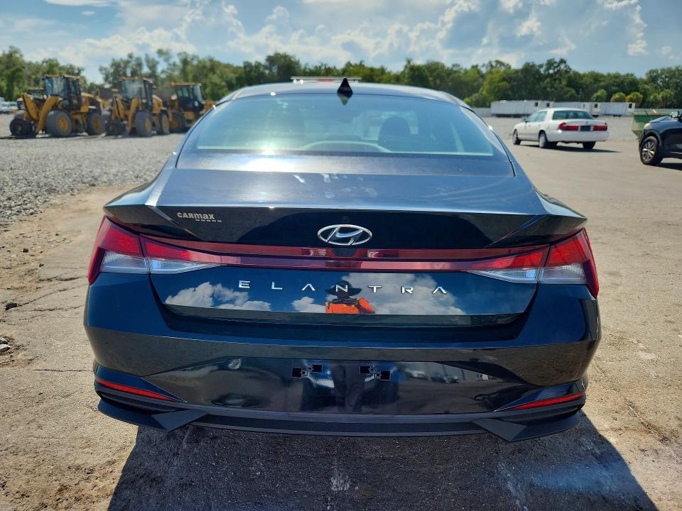 2023 HYUNDAI ELANTRA SEL — Фото 6 из 13
