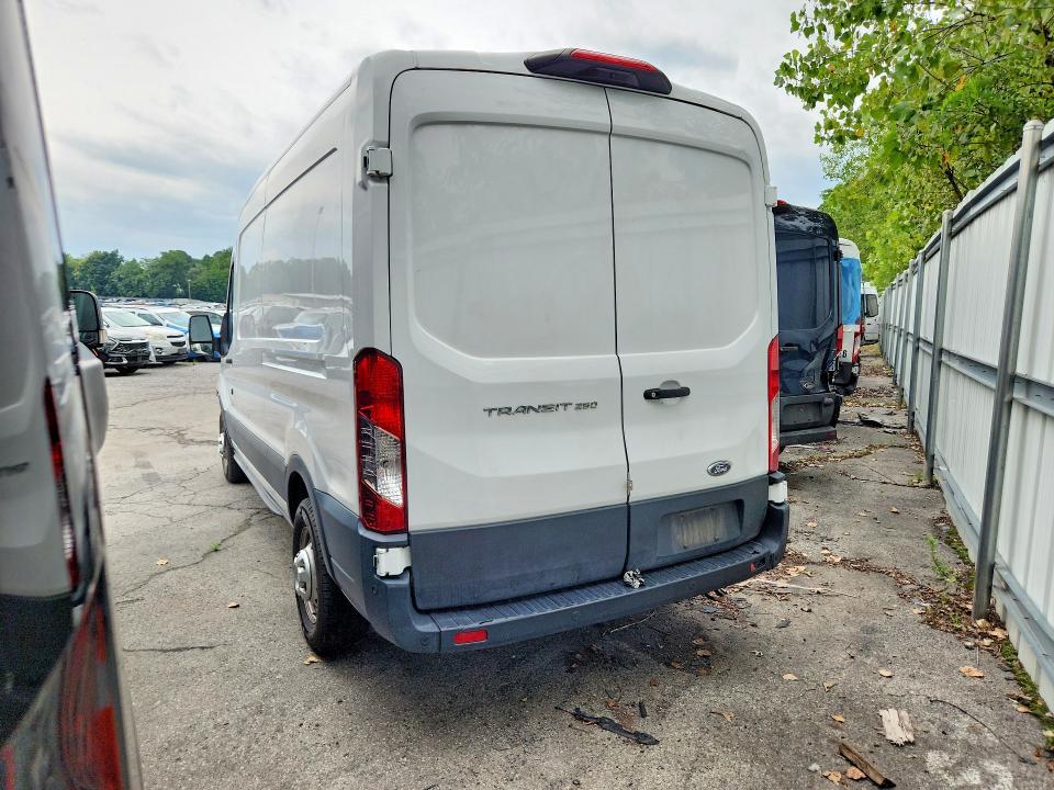 1FTBR1C82NKA00681 2022 FORD TRANSIT photo no. 2