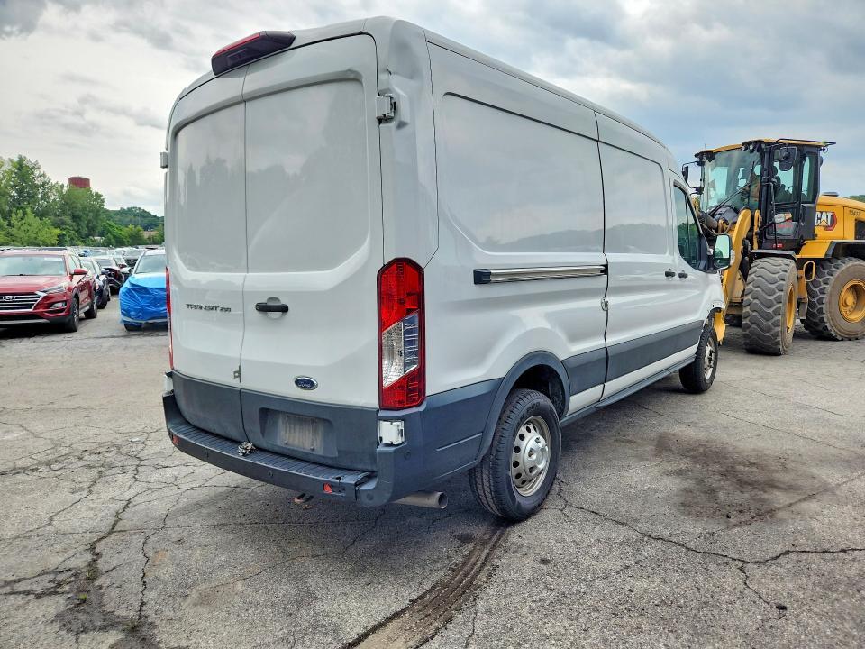 1FTBR1C82NKA00681 2022 FORD TRANSIT photo no. 3