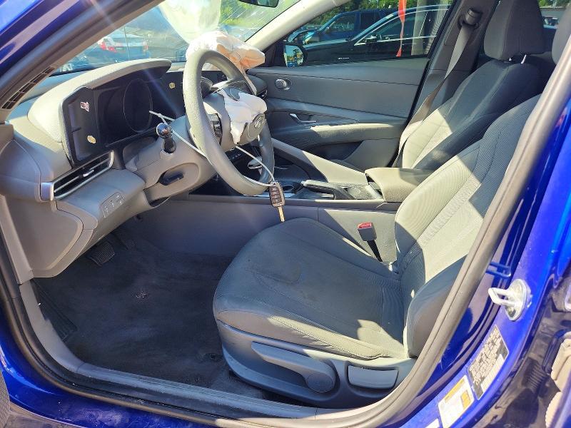 2022 HYUNDAI ELANTRA SE — Фото 7 из 13