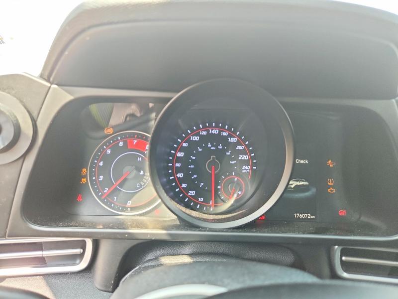 2021 HYUNDAI ELANTRA SEL — Фото 9 из 12