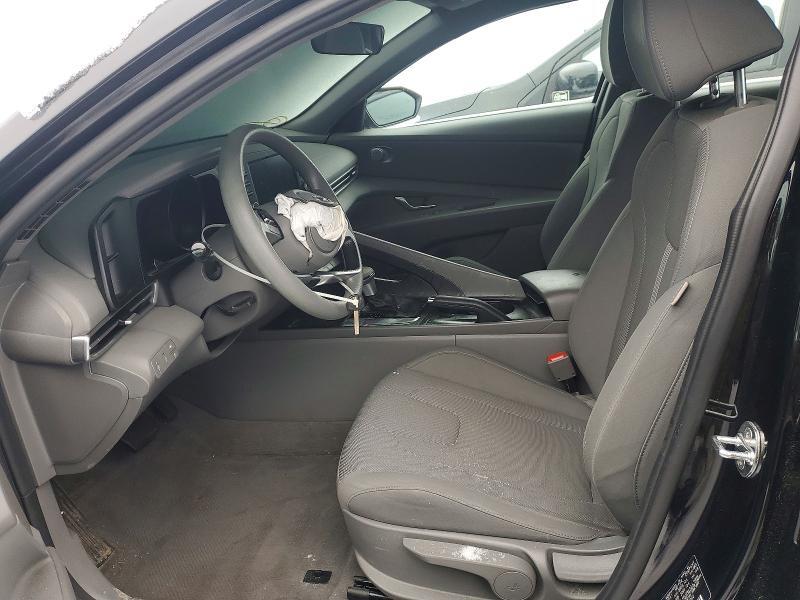 2021 HYUNDAI ELANTRA SE — Фото 7 из 12