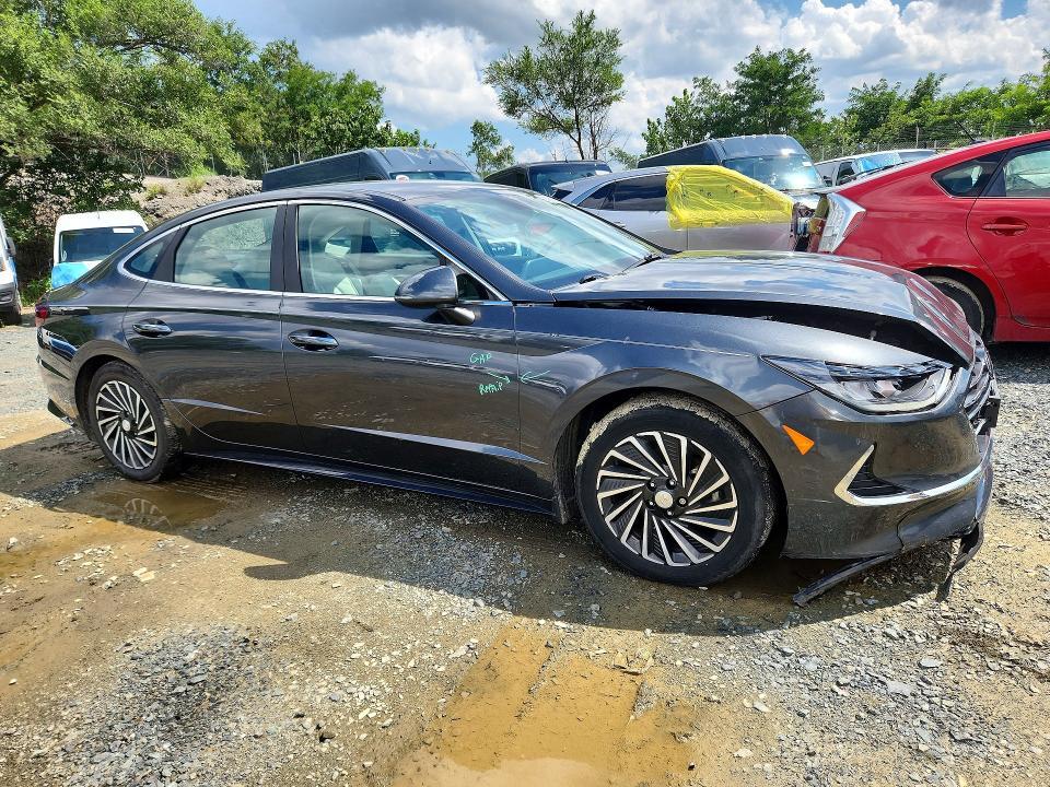 2021 HYUNDAI SONATA HYBRID SEL — Фото 4 из 13
